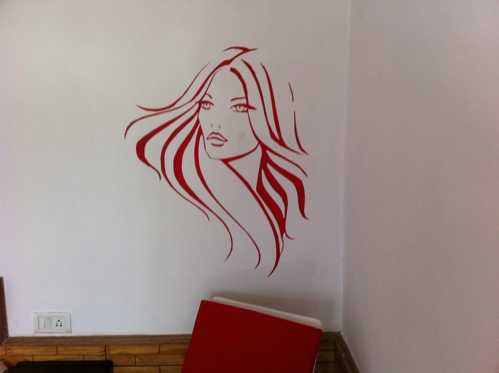 Aryavart Hotel Manāli Rom bilde