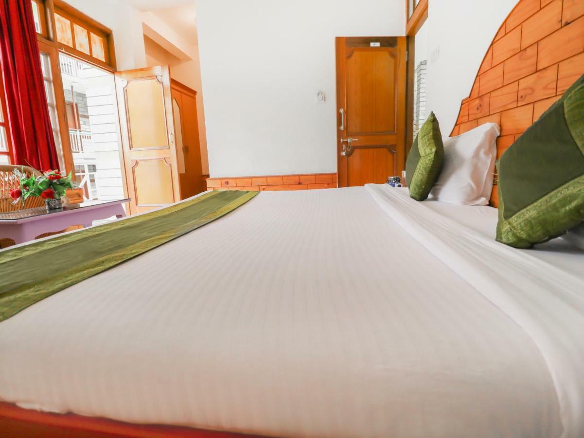 Aryavart Hotel Manāli Eksteriør bilde