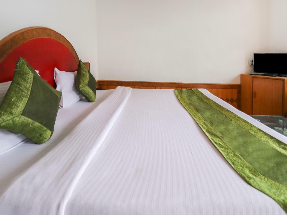 Aryavart Hotel Manāli Eksteriør bilde